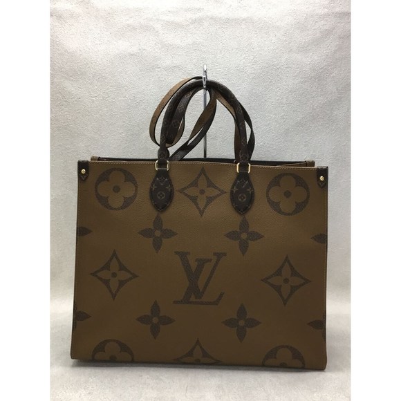 Louis Vuitton Onthego Monogram Shoulder Bag - Picture 6 of 6